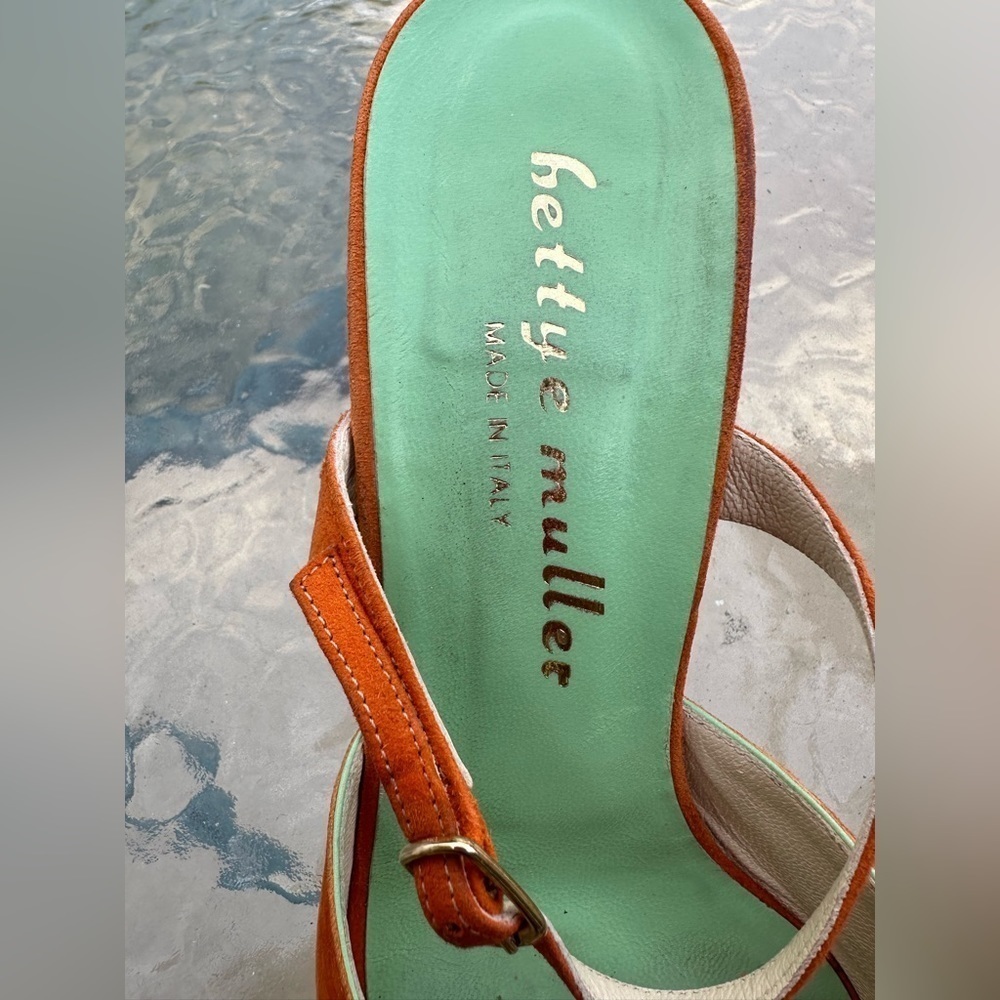 Bettye Muller Suede Orange Sandals, size Euro 39, US 8.5 - Picture 2 of 5